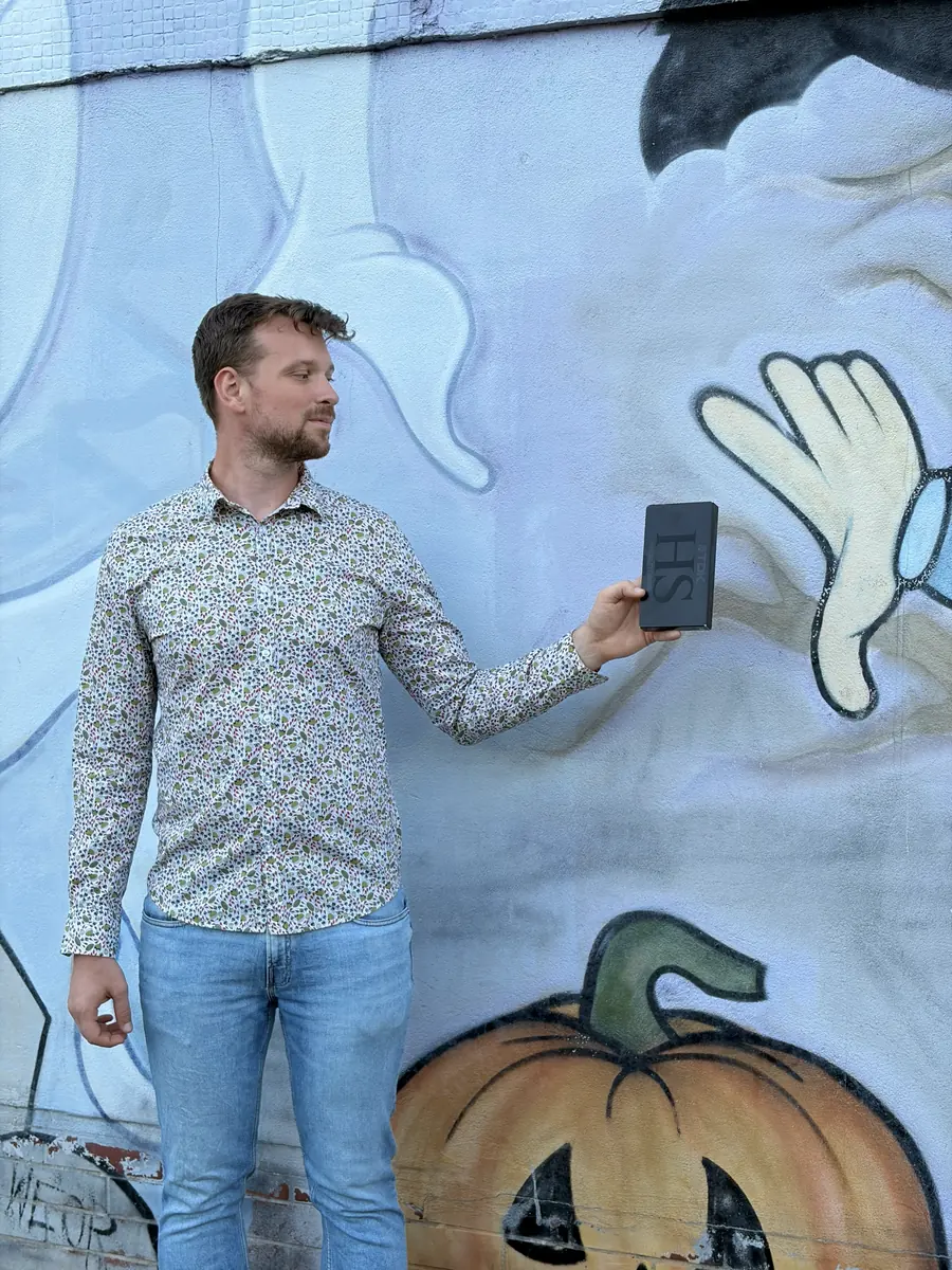 Převzetí videokazety VHS k digitalizaci